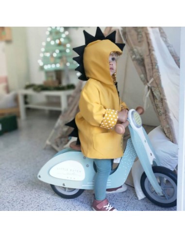 Impermeable color mostaza.