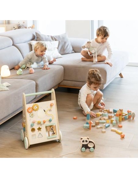 Bloques de construcción de madera. Saro