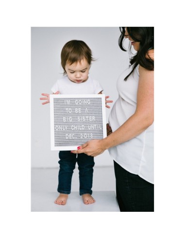 Panel de letras gris. Pearhead