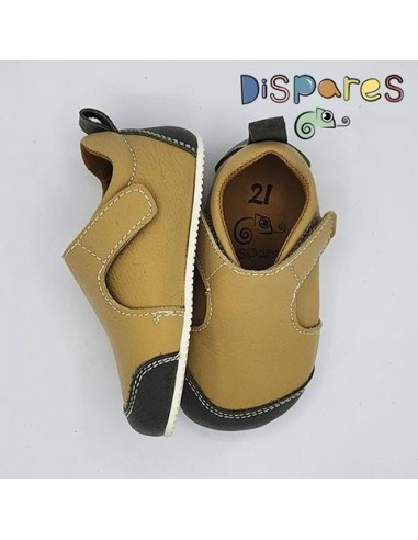 Zapato YANIS mostaza piel. Dispares