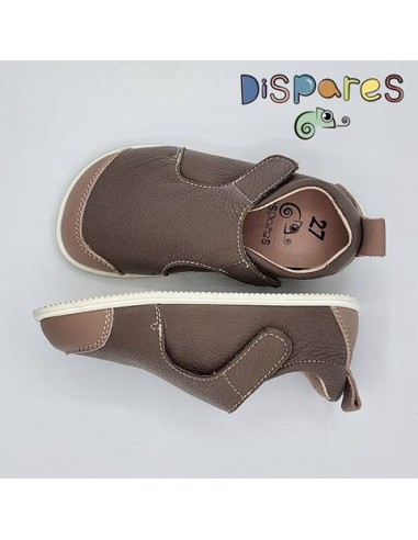 Zapato YANIS earth piel. Dispares