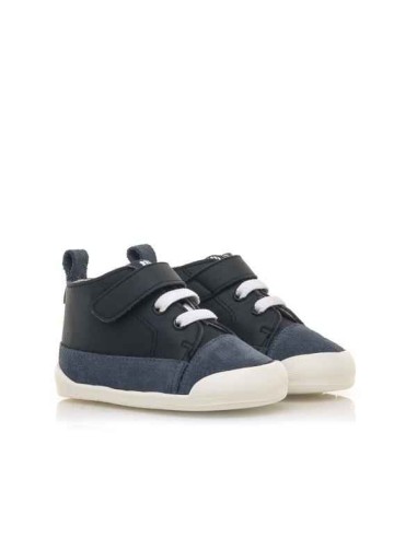 Zapato napa marino/serraje petróleo. Mustang free.