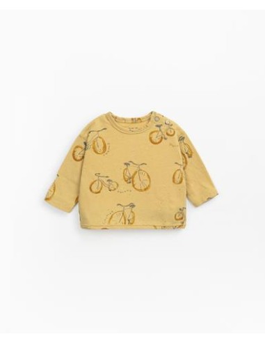 Camiseta estampada mostaza, manga larga. Play up.