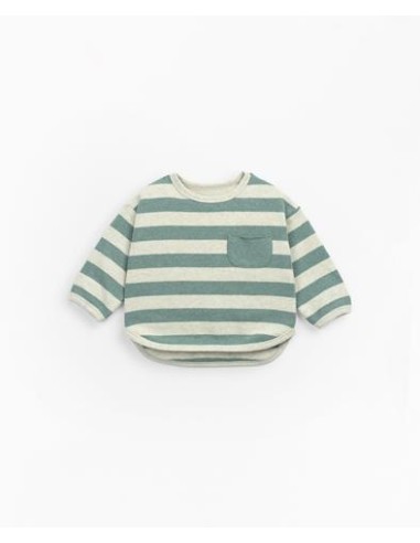 Camiseta a rayas verdes, manga larga. Play up.