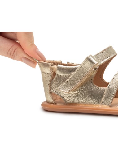 Sandalia Infantil CRISS CROSS...