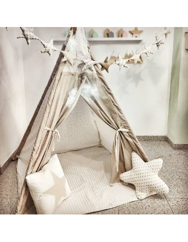 Tippies y accesorios de decoración. Suelala